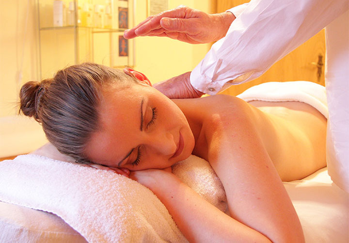 Massage Service at Kirmina Massotherapy